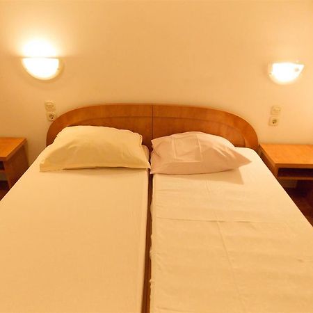 Apartments Frane (Adults Only) Novalja Kamer foto