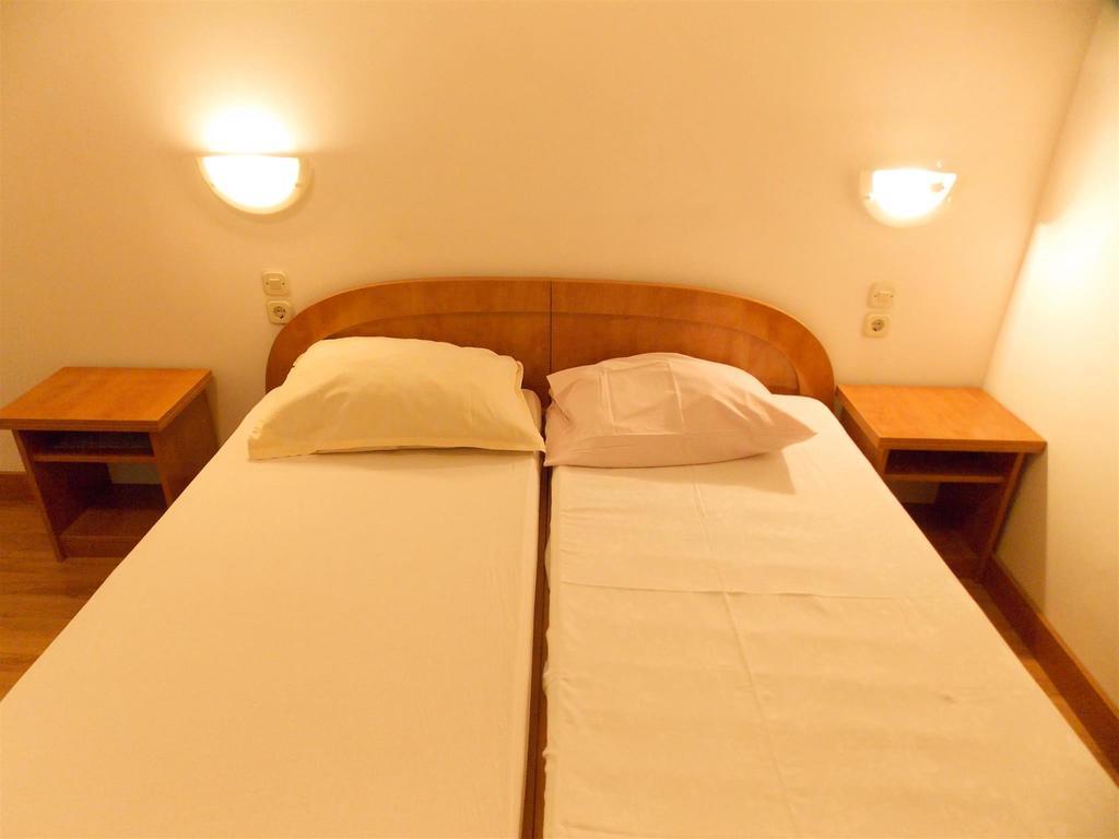 Apartments Frane (Adults Only) Novalja Kamer foto