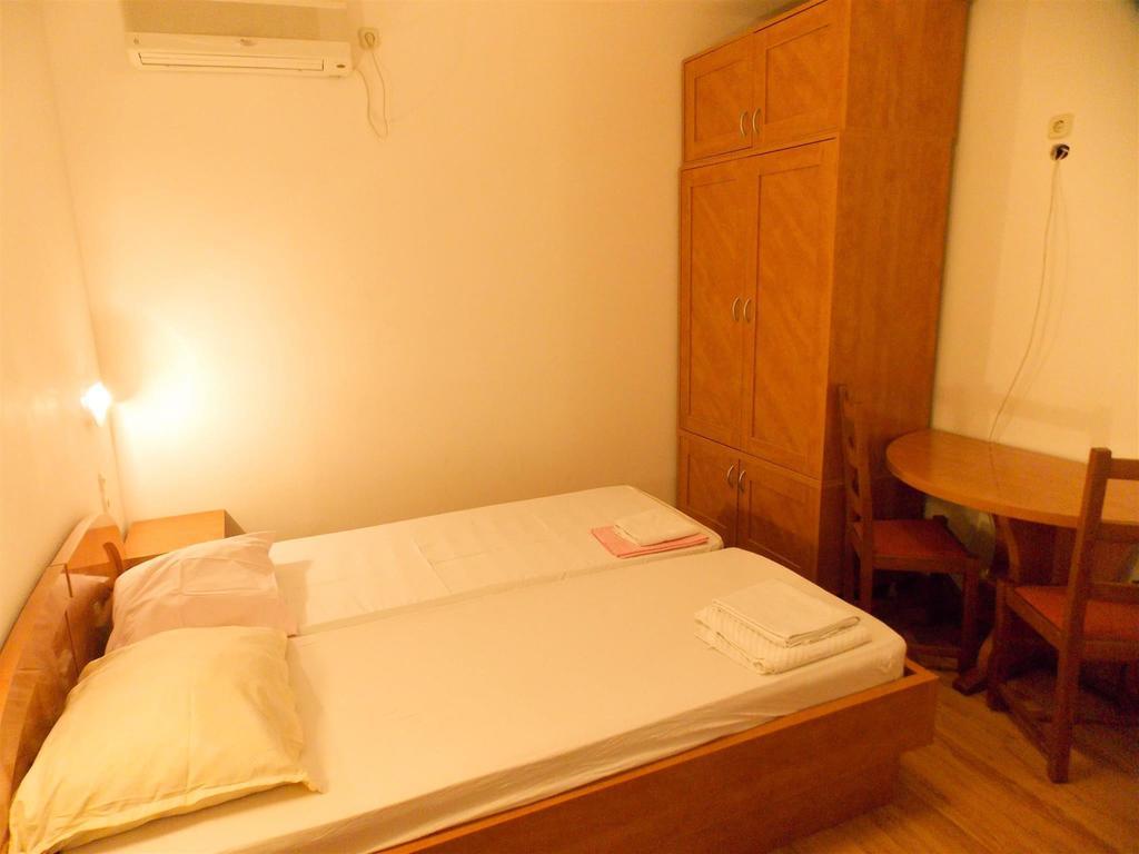 Apartments Frane (Adults Only) Novalja Kamer foto
